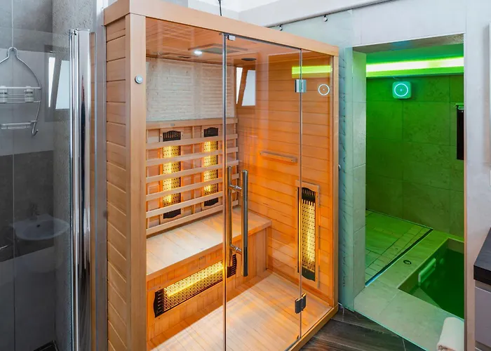Luxuite Spa Con Piscina E Jacuzzi