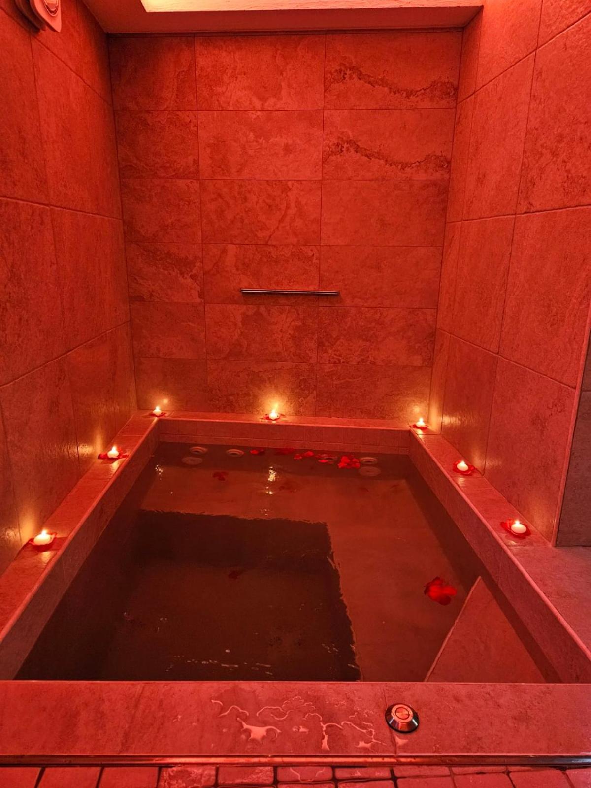 Luxuite Con Piscina E Jacuzzi Villa
