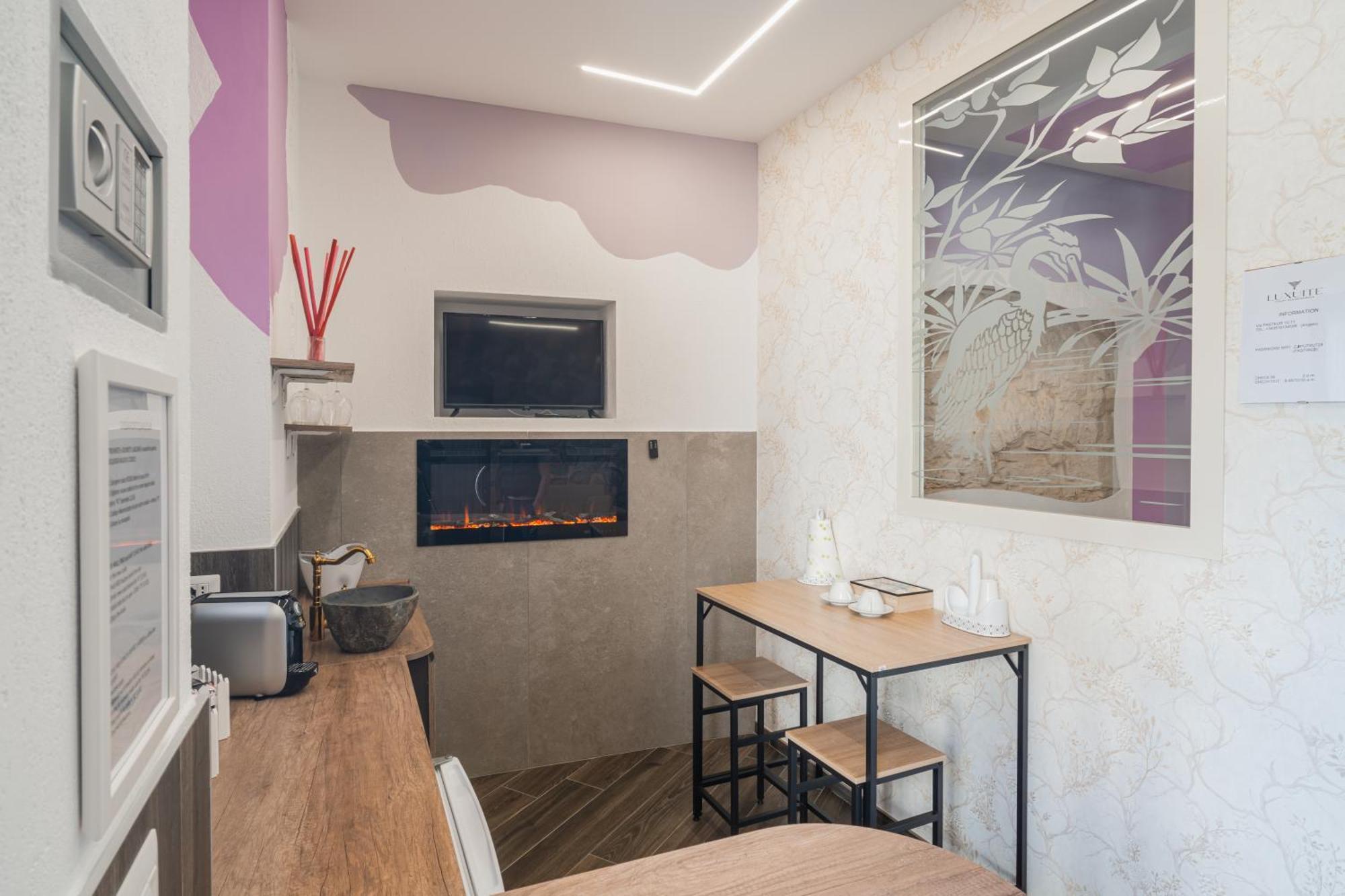 Luxuite Con Piscina E Jacuzzi Villa *