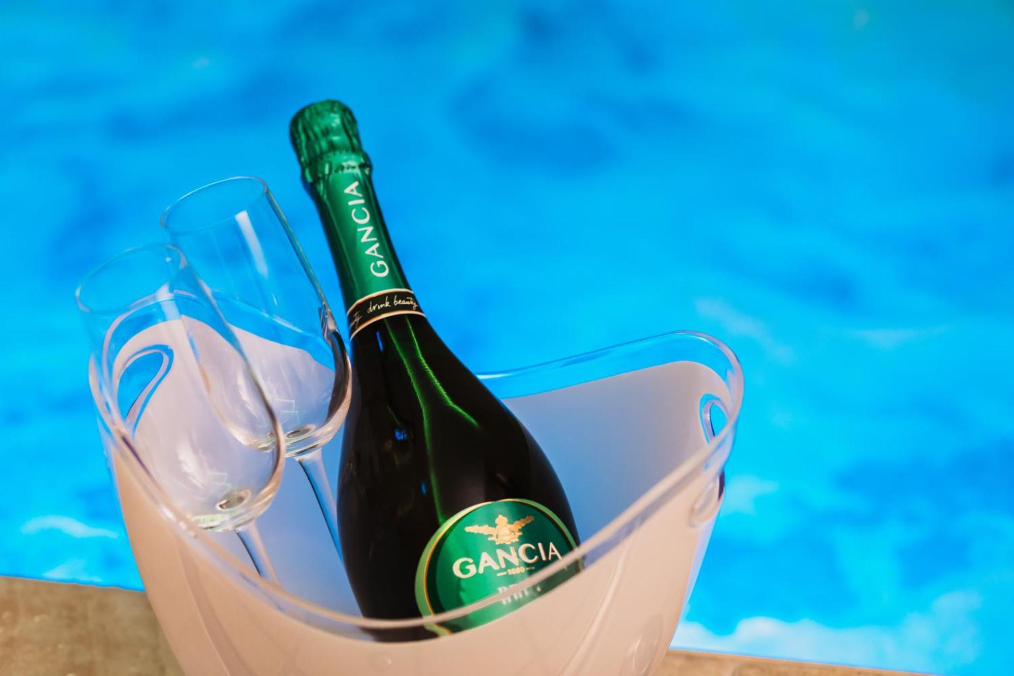 Luxuite Con Piscina E Jacuzzi *