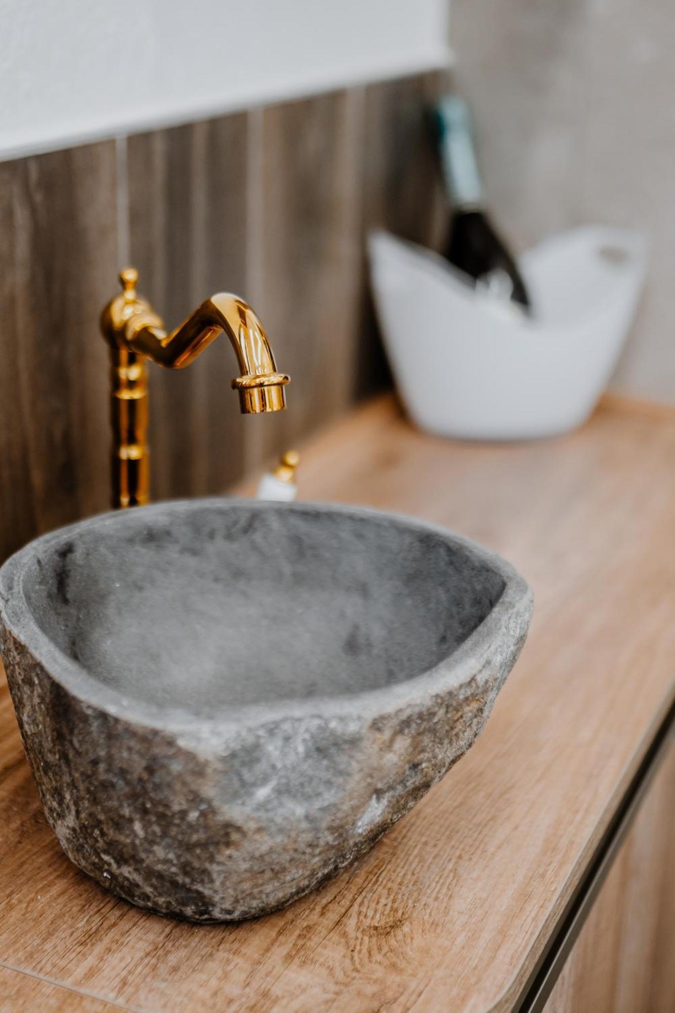 Luxuite Con Piscina E Jacuzzi Villa Alberobello